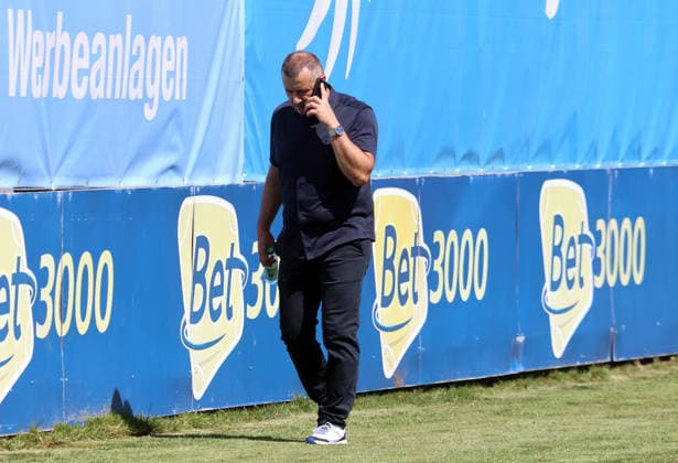 Soccer, Mens, 3rd Division, 2026–2027 Season, TSV 1860 Munich, Training, Grünwalder Strasse 114 Manfred Paula, Interim Managing Director of TSV 1860 Munich, on the phone, using a cell phone, smartphone,detected_source_language