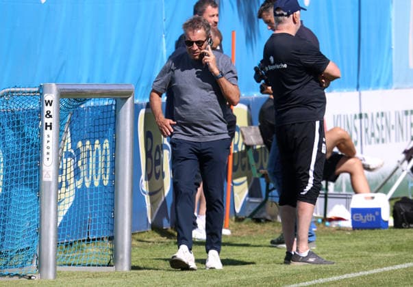 Soccer, Mens, 3rd Division, 2026–2027 Season, TSV 1860 Munich, Training, Grünwalder Strasse 114 Gernot Mang, President of TSV 1860 Munich, on his cell phone, talking on the phone, smartphone, in conversation,detected_source_language