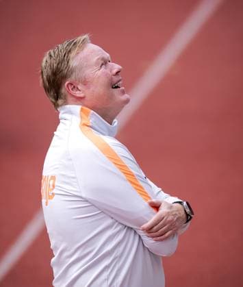 DALLAS - National coach Ronald Koeman prior to a training session of the Dutch national team, Nationalteam on the grounds of Southern Methodist University, on June 15, 2026, in Dallas. The Dutch team is preparing for the World Cup match against Sweden. ROBIN VAN LONKHUIJSEN ANP xVIxANPxSportx xxANPxIVx 561097925 originalFilename: 561097925.jpg