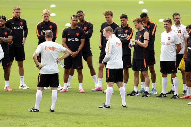 DALLAS, 15-06-2026, Southern Methodist University, World Cup 2026, Netherlands training following yesterday™s match against Japan. Picture shows Ronald Koeman Netherlands training in Dallas  x204382107x Copyright: