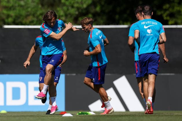 Croatia Training And press conference, PK, Pressekonferenz - FIFA World Cup, WM, Weltmeisterschaft, Fussball 2026 Luka Modric and Toni Fruk of Croatia during the training session at training centre at Episcopal High School on June 15, 2026 in Alexandria, Virginia.  IgorxKralj PIXSELL