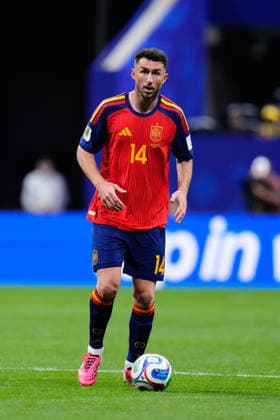 Spain v Cabo Verde: Group H - FIFA World Cup, WM, Weltmeisterschaft, Fussball 2026 Aymeric Laporte of Spain drives the ball during the FIFA World Cup 2026 Group H match between Spain and Cabo Verde at Atlanta Stadium on June 15, 2026 in Atlanta, United States. Atlanta GA United States  Copyright: xJosexBretonx originalFilename:bretonhernandez-spainvca260615_npbPM.jpg
