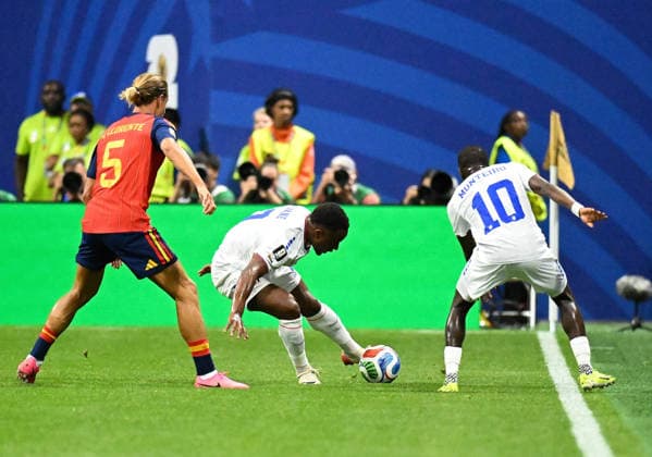 (260616) -- ATLANTA, June 16, 2026 -- Jovane Cabral (C) of Cape Verde competes during the group H match between Spain and Cape Verde at the 2026 FIFA World Cup, WM, Weltmeisterschaft, Fussball at Atlanta Stadium in Atlanta, the United States, June 15, 2026. ) (SP)U.S.-ATLANTA-FOOTBALL-FIFA WORLD CUP-GROUP H-ESP VS CPV JuxHuanzong 