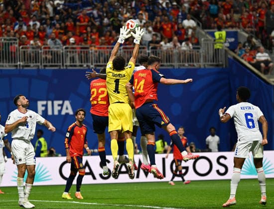 (260616) -- ATLANTA, June 16, 2026 -- Goalkeeper Vozinha (4th L) of Cape Verde saves the ball during the group H match between Spain and Cape Verde at the 2026 FIFA World Cup, WM, Weltmeisterschaft, Fussball at Atlanta Stadium in Atlanta, the United States, June 15, 2026. ) (SP)U.S.-ATLANTA-FOOTBALL-FIFA WORLD CUP-GROUP H-ESP VS CPV JuxHuanzong 