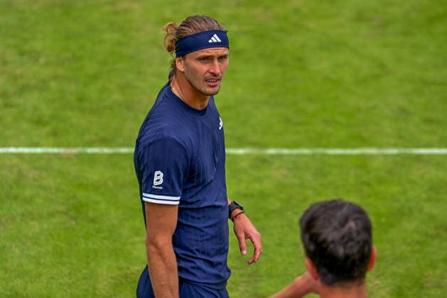 Alexander Zverev GER TERRA WORTMANN Open 2026, Tennis, ATP, Mens 500, Tournament, Main Draw, June 15, 2026, TERRA WORTMANN Open 2026, Tennis, ATP, Mens Tennis 500, Tournament, Main Draw, June 15, 2026, Indoor,detected_source_language Copyright: xEibner-Pressefoto RobertxGertzenx EP_RGN