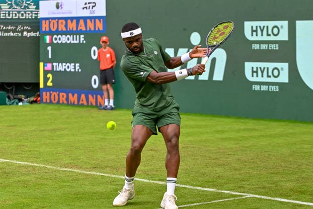 Frances Tiafoe (USA) prepares to return the ball on the backhand TERRA WORTMANN Open 2026, Tennis, ATP, Mens 500, Tournament, Main Draw, June 15, 2026, TERRA WORTMANN Open 2026, Tennis, ATP, Mens Tennis 500, Tournament, Main Draw, June 15, 2026, Indoor,detected_source_language Copyright: xEibner-Pressefoto RobertxGertzenx EP_RGN