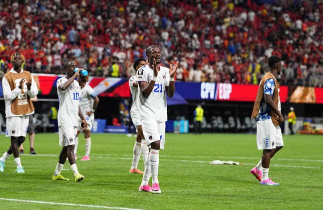 The Cape Verde and Japan teams celebrate during the Spain vs. Cape Verde match in Group H of the 2026 FIFA World Cup at Atlanta Stadium in Atlanta, United States, on June 15, 2026. Photo by DeFodi Images (Thor Wegner),detected_source_language