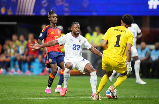 Steven Moreira of Cape Verde controls the ball during the Spain vs. Cape Verde match in Group H of the 2026 FIFA World Cup at Atlanta Stadium in Atlanta, United States, on June 15, 2026. Photo by DeFodi Images (Thor Wegner),detected_source_language