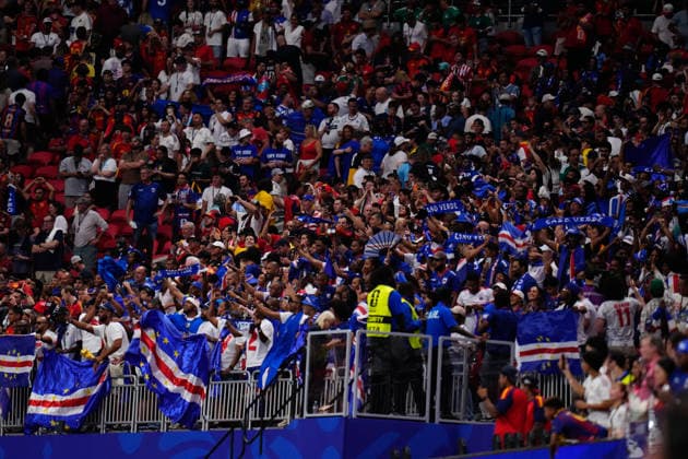 Spain v Cabo Verde: Group H - FIFA World Cup, WM, Weltmeisterschaft, Fussball 2026 Supporters of Cabo Verde celebrate during the FIFA World Cup 2026 Group H match between Spain and Cabo Verde at Atlanta Stadium on June 15, 2026 in Atlanta, United States. Atlanta GA United States  Copyright: xJosexBretonx originalFilename:bretonhernandez-spainvca260615_npjy1.jpg