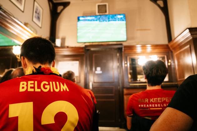Supporter watch a soccer game between Belgian national team, Nationalteam Red Devils and Egypt, in a cafe in Brussels, on Monday 15 June 2026, the first game in the group stage of the FIFA World Cup, WM, Weltmeisterschaft, Fussball 2026 in the United States of America. The Diables Rouges - Rode Duivels were drawn into Group G. MARIUS BURGELMAN MariusxBurgelman  x177810593x
