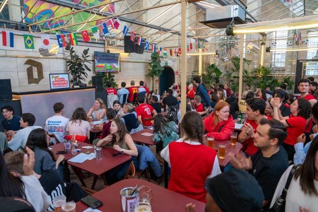 Supporter watch a soccer game between Belgian national team, Nationalteam Red Devils and Egypt, in a cafe in Brussels, on Monday 15 June 2026, the first game in the group stage of the FIFA World Cup, WM, Weltmeisterschaft, Fussball 2026 in the United States of America. The Diables Rouges - Rode Duivels were drawn into Group G. MARIUS BURGELMAN MariusxBurgelman  x177810627x