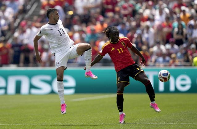 FIFA World Cup, WM, Weltmeisterschaft, Fussball 2026 - Group G - Belgium vs Egypt Jeremy Doku (R) of Belgium in action against Ahmed Fatouh of Egypt during the FIFA World Cup 2026 group stage match Belgium against Egypt, in Seattle, USA, 15 June 2026. SEATTLE United States  Copyright: xSTEPHENxBRASHEARx
