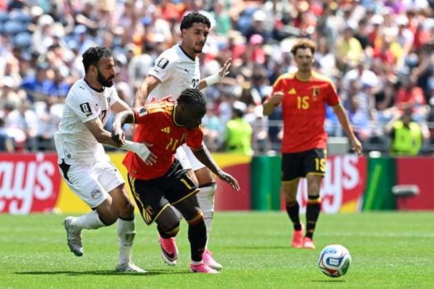 Belgium vs Egypt - 2026 FIFA World Cup, WM, Weltmeisterschaft, Fussball SEATTLE, USA - JUNE 15 : Doku Jeremy forward of Belgium, Marmoush Omar forward of Egypt and Lashin Mohanad midfielder of Egypt battle for the ball during the FIFA World Cup 2026 Group G match between Belgium and Egypt at the Lumen Field stadium on June 15, 2026 in Seattle, USA, 15 06 2026 Seattle United States of America  Copyright: xNicoxVereeckenx