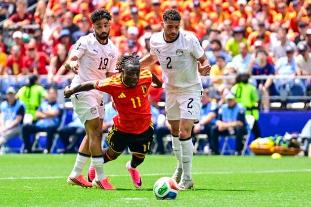 Belgium vs Egypt - 2026 FIFA World Cup, WM, Weltmeisterschaft, Fussball SEATTLE, USA - JUNE 15 : Doku Jeremy forward of Belgium, Attia Marwan midfielder of Egypt, Ibrahim Yasser defender of Egypt during the FIFA World Cup 2026 Group G match between Belgium and Egypt at the Lumen Field stadium on June 15, 2026 in Seattle, USA, 15 06 2026 Seattle United States of America  Copyright: xJanxDexMeuleneirx