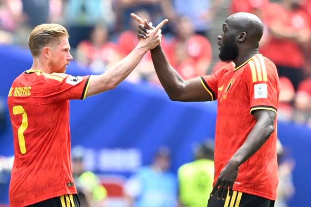 Belgium vs Egypt - 2026 FIFA World Cup, WM, Weltmeisterschaft, Fussball SEATTLE, USA - JUNE 15 : Lukaku Romelu forward of Belgium celebrates scoring a goal with De Bruyne Kevin forward of Belgium during the FIFA World Cup 2026 Group G match between Belgium and Egypt at the Lumen Field stadium on June 15, 2026 in Seattle, USA, 15 06 2026 Seattle United States of America  Copyright: xNicoxVereeckenx