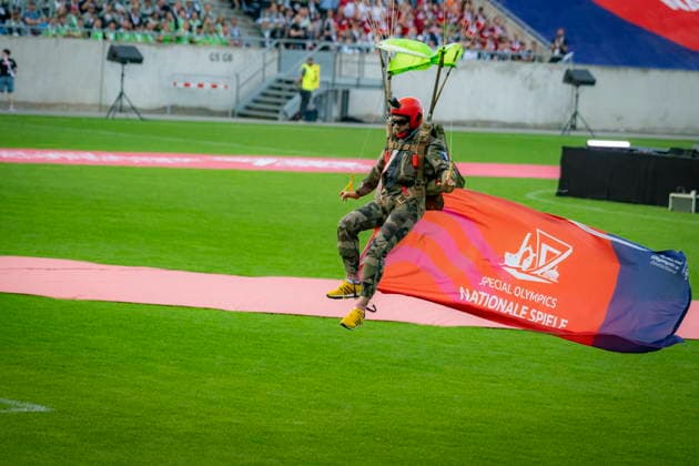 The Special Olympics National Games will begin on Monday, June 15, 2026, at Ludwigsparkstadion in Saarbrücken. The opening ceremony will be broadcast live on television and will mark the start of competitions featuring more than 4,000 athletes.,detected_source_language bub
