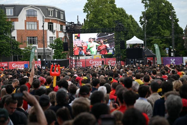 Football fans in Brussels follow FIFA World Cup, WM, Weltmeisterschaft, Fussball match from giant screens BRUSSELS, BELGIUM - JUNE 15: Football fans watch the 2026 FIFA World Cup First Stage Group G match between Belgium and Egypt from the giant screens set up in various places in Belgium, Brussels on June 15, 2026. Dursun Aydemir Anadolu Brussels Belgium. Editorial use only. Please get in touch for any other usage.  Copyright: x2026xAnadoluxDursunxAydemirx