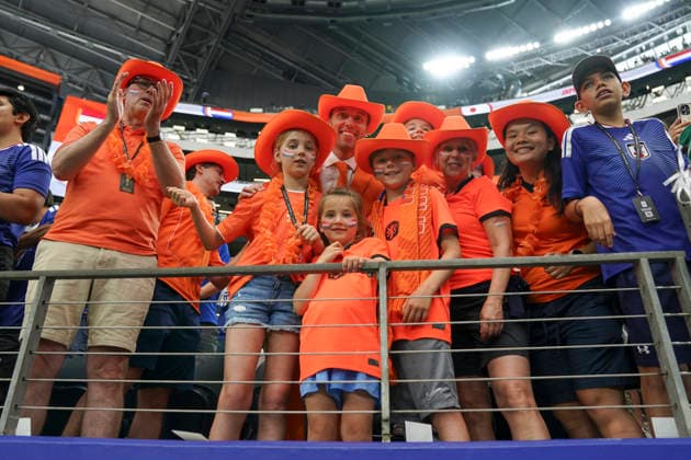 Netherlands v Japan, FIFA World Cup, WM, Weltmeisterschaft, Fussball 2026 Netherlands Fans during the Netherlands v Japan FIFA WORLD CUP 2026 Group F match at Dallas Stadium, Arlington, United States on 14 June 2026 Credit: Eleanor Hoad Every Second Media Editorial use only. All images are copyright Every Second Media Limited. No images may be reproduced without prior permission. Copyright: xIMAGO EveryxSecondxMediax ESM-2031-0108 EleanorxHoadx xEveryxSecondxMediax