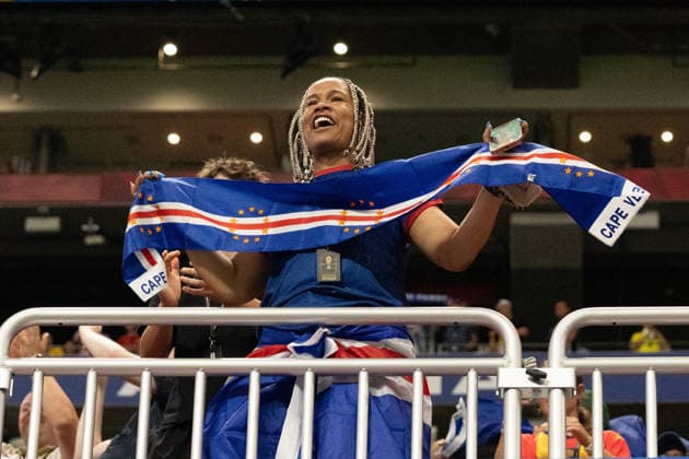 June 15, 2026, Atlanta, Georgia, United States of America: Cabo Verde fan waves her flag for the Cabo Verde players to see after the Spain Vs Cabo Verde First Stage Group H match in ATLANTA, Georgia. Match ends in a draw 0-0. Atlanta United States of America - ZUMAg276 20260615_zsp_g276_020 Copyright: xMalachixGabrielx