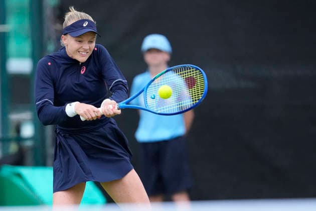Lexus Nottingham Open - Day One Harriet Dart of Great Britain competes during the round of 16 doubles match at the 2026 Lexus Nottingham Open Women s tennis tournament at the Nottingham Tennis Centre in Nottingham, England, on June 15, 2026. Nottingham Great Britain United Kingdom  Copyright: xOwenxHammondx originalFilename:hammond-2026lexu260615_npTTi.jpg