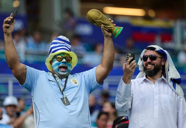 FIFA World Cup, WM, Weltmeisterschaft, Fussball 2026 - Group H - Saudi Arabia vs Uruguay A supporter of Uruguay before the FIFA World Cup 2026 group stage match Saudi Arabia against Uruguay, in Miami, USA, 15 June 2026. MIAMI United States  Copyright: xCRISTOBALxHERRERA-ULASHKEVICHx