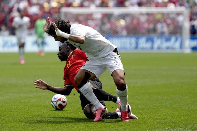 FIFA World Cup, WM, Weltmeisterschaft, Fussball 2026 - Group G - Belgium vs Egypt Jeremy Doku (L) of Belgium in action against Mohamed Hany of Egypt during the FIFA World Cup 2026 group stage match Belgium against Egypt, in Seattle, USA, 15 June 2026. SEATTLE United States  Copyright: xSTEPHENxBRASHEARx