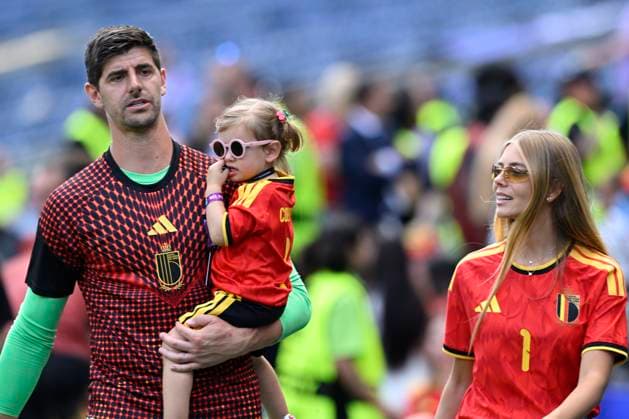 Belgium vs Egypt - 2026 FIFA World Cup, WM, Weltmeisterschaft, Fussball SEATTLE, USA - JUNE 15 : Mishel Gerzig, wife of Courtois Thibaut goalkeeper of Belgium and his daughter Ellie pictured during the FIFA World Cup 2026 Group G match between Belgium and Egypt at the Lumen Field stadium on June 15, 2026 in Seattle, USA, 15 06 2026 Seattle United States of America  Copyright: xNicoxVereeckenx