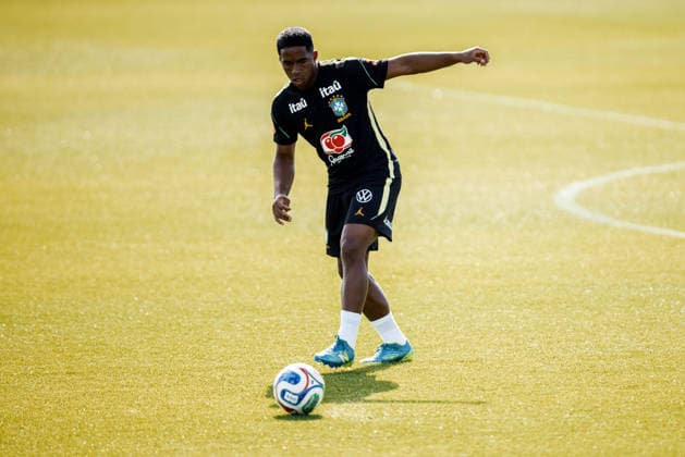 Treino da Seleção Brasileira NOVA JERSEY, NJ - 15.06.2026: TREINO DA SELEcaO BRASILEIRA - Hendrick during a training session with the Brazilian national team, Nationalteam at the New York Red Bulls training center in Morristown, New Jersey, United States. The Brazilian team faces Haiti on Friday in the second round of Group C of the 2026 FIFA World Cup, WM, Weltmeisterschaft, Fussball (Photo: Marcelo Machado de Melo Fotoarena) x2962941x  MarceloxMachadoxdexMelo