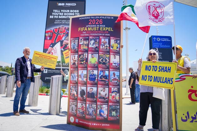 USA Soccer 2026 FIFA World Cup Group Stage Group G Iran vs. New Zealand SoFi Stadium, Inglewood, Los Angeles County, California Exiled Iranians demonstrate outside SoFi Stadium ahead of a 2026 FIFA World Cup match against the Islamic Republic of Iran The activists commemorate athletes who have been killed and persecuted and demand the exclusion of the Iranian Football Federation The protests are linked to the Woman, Life, Freedom,detected_source_language Copyright: xJOERANxSTEINSIEKx