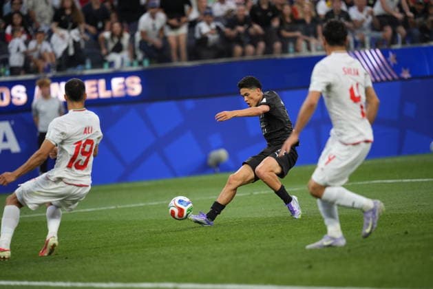 Iran v New Zealand - FIFA World Cup, WM, Weltmeisterschaft, Fussball 2026 - Group G SANTA CLARA, UNITED STATES - JUNE 15: Elijah Just (11) of New Zealand in action during the 2026 FIFA World Cup First Stage Group G match between IR Iran and New Zealand at the Los Angeles Stadium (SoFi Stadium) in Inglewood, California, United States on June 15, 2026. Tayfun Coskun Anadolu California United States. Editorial use only. Please get in touch for any other usage.  Copyright: x2026xAnadoluxTayfunxCoskunx