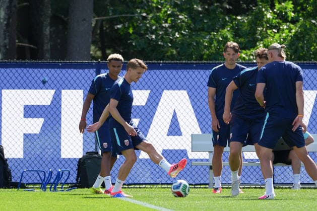 (260616) -- BOSTON, June 16, 2026 -- Players of Norway attend a training session ahead of the group I stage match against Iraq at the FIFA World Cup, WM, Weltmeisterschaft, Fussball 2026 in Boston, the United States, June 15, 2026. ) (SP)U.S.-BOSTON-FOOTBALL-FIFA WORLD CUP-TEAM NORWAY-TRAINING HuangxZongzhi 