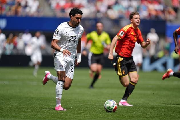 Belgium and Egypt draw in FIFA World Cup, WM, Weltmeisterschaft, Fussball Group G match SEATTLE, WASHINGTON, USA JUNE 15, 2026: Egypt™s Omar Marmoush (22) and Belgium™s Maxim De Cuyper (5) compete in a sprint during the FIFA World Cup 2026 Group G match at Seattle Stadium in Seattle,Washington. Photo by Mohamed Gamal Tageldin JNA Press (Photo by Mohamed Gamal Tageldin JNA Press via Nexpher Images) Seattle