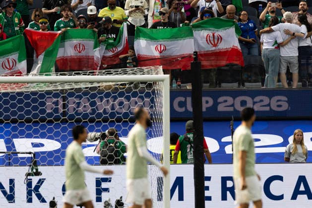 June 15, 2026, Los Angeles, California, USA: Soccer fans show flags during the FIFA World Cup, WM, Weltmeisterschaft, Fussball Group G soccer match between the IR Iran and the New Zealand at SoFi Stadium in Inglewood, Calif., Monday, June 15, 2026. Los Angeles USA - ZUMAc68_ 20000101_zaf_c68_143 Copyright: xRingoxChiux