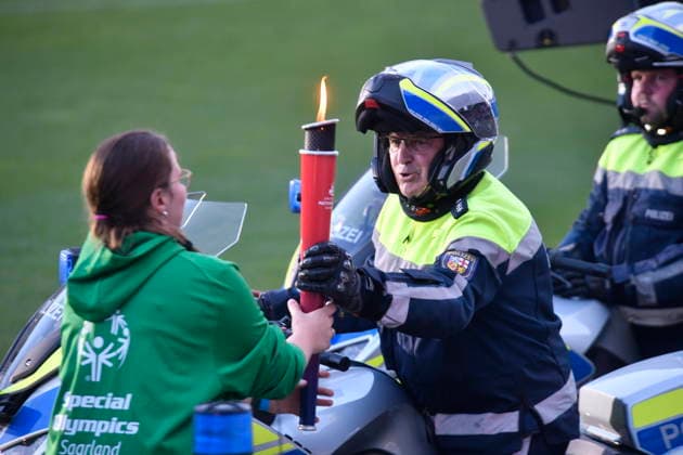 The Special Olympics National Games will begin on Monday, June 15, 2026, at Ludwigsparkstadion in Saarbrücken. The opening ceremony will be broadcast live on television and will mark the start of competitions featuring more than 4,000 athletes.,detected_source_language bub