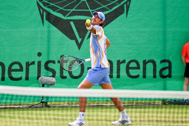Alexei Popyrin serving at the TERRA WORTMANN Open 2026, Tennis, ATP, Mens 500, Tournament, Main Draw, June 16, 2026, TERRA WORTMANN Open 2026, Tennis, ATP, Mens 500, Tournament, Main Draw, June 16, 2026, Indoor,detected_source_language Copyright: xEibner-Pressefoto RobertxGertzenx EP_RGN