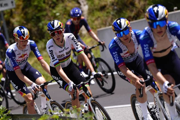 Italy s Lorenzo Mark Finn of Red Bull - Bora - Hansgrohe Rookies (C) during Stage 3 of the Giro Next Gen 2026, from Sibari to Villa d Agri di Marsicovetere, Italy, Tuesday, June 16, 2026.  Copyright: xFabioxFerrari LaPressex