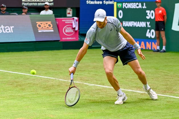 Yannick Hanfmann (GER) anticipates a short ball on his backhand at the TERRA WORTMANN Open 2026, Tennis, ATP, Mens 500, Tournament, Main Draw, June 16, 2026, TERRA WORTMANN Open 2026, Tennis, ATP, Men’s 500, Tournament, Main Draw, June 16, 2026, Indoor,detected_source_language Copyright: xEibner-Pressefoto RobertxGertzenx EP_RGN