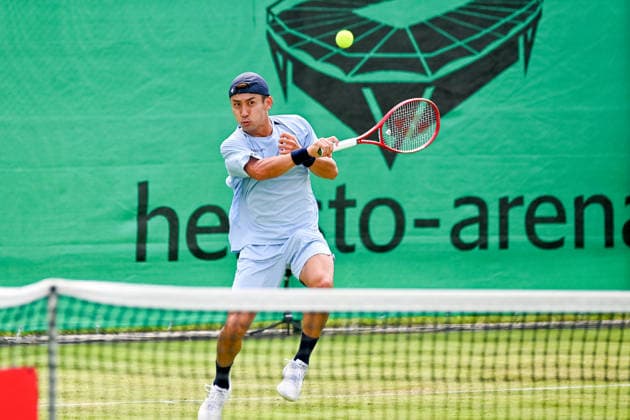 Sho Shimabukuro (JPN) hits a forehand shot at the TERRA WORTMANN Open 2026, Tennis, ATP, Mens 500, Tournament, Main Draw, June 16, 2026, TERRA WORTMANN Open 2026, Tennis, ATP, Mens 500, Tournament, Main Draw, June 16, 2026, Indoor,detected_source_language Copyright: xEibner-Pressefoto RobertxGertzenx EP_RGN