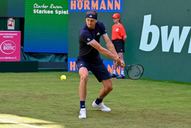 Alexander Zverev (GER) prepares to return the ball at the TERRA WORTMANN Open 2026, Tennis, ATP, Mens 500, Tournament, Main Draw, June 16, 2026, TERRA WORTMANN Open 2026, Tennis, ATP, Men’s 500, Tournament, Main Draw, June 16, 2026, Indoor,detected_source_language Copyright: xEibner-Pressefoto RobertxGertzenx EP_RGN