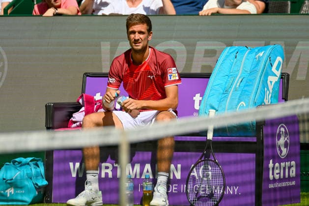 Vit Kopriva (CZE) on the bench before the match at the TERRA WORTMANN Open 2026, Tennis, ATP, Mens 500, Tournament, Main Draw, June 16, 2026, TERRA WORTMANN Open 2026, Tennis, ATP, Men’s 500, Tournament, Main Draw, June 16, 2026, Indoor,detected_source_language Copyright: xEibner-Pressefoto RobertxGertzenx EP_RGN