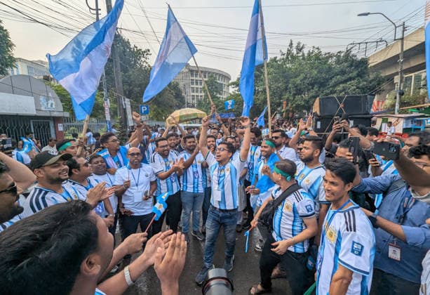 Argentina Football Fans Hold Rally Ahead Of FIFA World Cup, WM, Weltmeisterschaft, Fussball 2026 In Dhaka Argentina football supporters march with Bangladesh and Argentina flags during a rally ahead of the FIFA World Cup 2026 near the National Museum at Shahbagh in Dhaka, Bangladesh. Fans wearing Argentina jerseys express their enthusiasm for football and show support for the South American team. Dhaka Bangladesh  Copyright: xSonyxRamanix originalFilename:ramany-notitle260616_np8hB.jpg