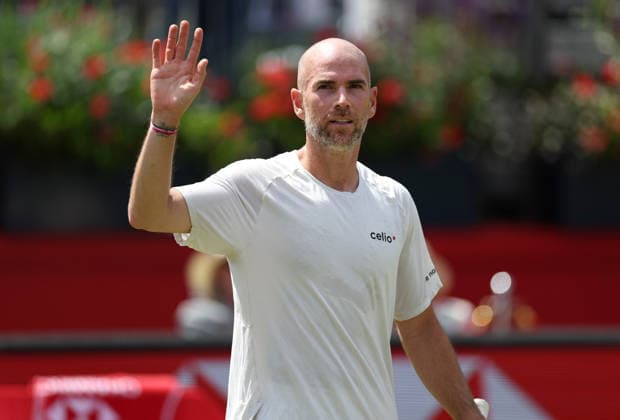 Adrian Mannarino of France celebrates HSBC Queen s Club Championships, Day Eleven, Tennis, Queen s Club, West Kensington, London, UK - 16 Jun 2026London Queen s Club United Kingdom  Copyright: xEllaxLing Shutterstockx 16924337e