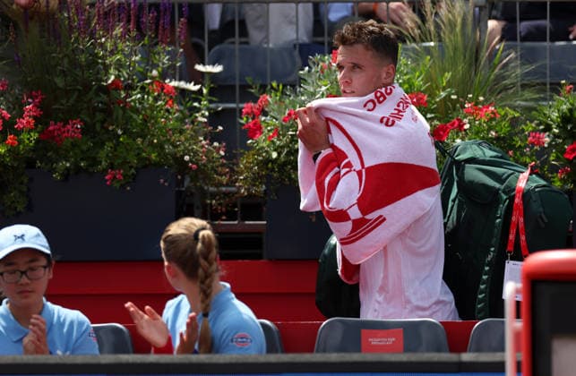 Jakub Mensik of Czech Republic leaves court frustrated following his loss HSBC Queen s Club Championships, Day Eleven, Tennis, Queen s Club, West Kensington, London, UK - 16 Jun 2026London Queen s Club United Kingdom  Copyright: xEllaxLing Shutterstockx 16924337a