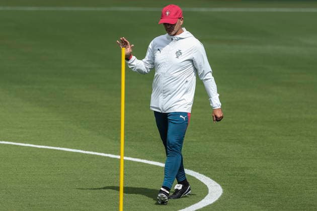 FIFA World Cup, WM, Weltmeisterschaft, Fussball 2026 - Portugal training session Portugal s national soccer team head coach Roberto Martinez attends a training session in Palm Beach, Florida, USA, 16 June 2026. Portugal will face DR Congo on 17 June in a FIFA World Cup 2026 group K match. Palm Beach Florida United States  Copyright: xMIGUELxA.xLOPESx