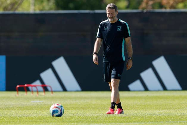 Panama s head coach Thomas Christian leads a team s training session at complex Nottawasaga, in Ontario, Canada, 16 June 2026, during the 2026 FIFA World Cup, WM, Weltmeisterschaft, Fussball Panama training session in Ontario !ACHTUNG: NUR REDAKTIONELLE NUTZUNG!  Copyright: xBienvenidoxVelascox GRAF9452 0859279469st