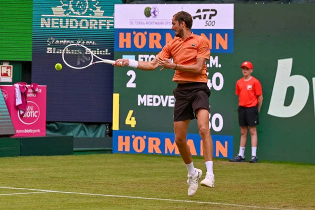 Daniil Medvedev (RUS) hits a forehand at the TERRA WORTMANN Open 2026, Tennis, ATP, Mens 500, Tournament, Main Draw, June 16, 2026, TERRA WORTMANN Open 2026, Tennis, ATP, Mens 500, Tournament, Main Draw, June 16, 2026, Indoor,detected_source_language Copyright: xEibner-Pressefoto RobertxGertzenx EP_RGN