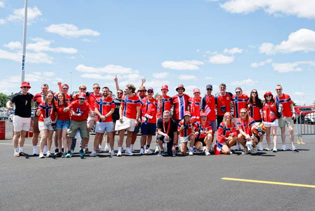 FOXBOROUGH, MA - JUNE 16: A horde of Norway fans descend on Boston Stadium before a FIFA World Cup, WM, Weltmeisterschaft, Fussball 2026 Group I match between Iraq and Norway on June 16, 2026 at Boston Stadium in Foxborough, Massachusetts. (Photo by Fred Kfoury III Icon Sportswire) SOCCER: JUN 16 FIFA World Cup 26 Group I - Iraq vs Norway EDITORIAL USE ONLY Icon482260616002