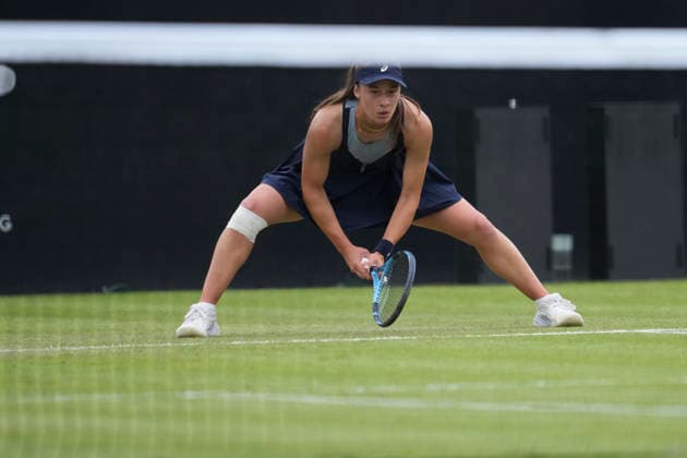 Lexus Nottingham Open - Day Two Zeynep Sonmez of Turkey competes during her Round of 32 singles match at the 2026 Lexus Nottingham Open Women s tennis tournament at the Nottingham Tennis Centre in Nottingham, England, on June 16, 2026. Nottingham Great Britain United Kingdom  Copyright: xOwenxHammondx originalFilename:hammond-notitle260616_npABE.jpg