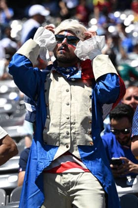 June 16, 2026, East Rutherford, New Jersey, USA: June 16, 2026, East Rutherford New Jersey USA: Supports are seem prior to World Cup Group I match at New York New Jersey Stadium between France and Senegal East Rutherford USA - ZUMAa301 20260616_aaf_a301_004 Copyright: xBrooksxVonxArxx