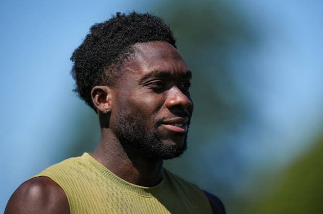 June 16, 2026, Vancouver, Bc, CANADA: Canada s Alphonso Davies walks onto the field before a FIFA World Cup, WM, Weltmeisterschaft, Fussball soccer training session, in Vancouver, on Tuesday, June 16, 2026. Canada News - June 16, 2026  - ZUMAc35_ 20260616_zaf_c35_098 Copyright: xDarrylxDyckx